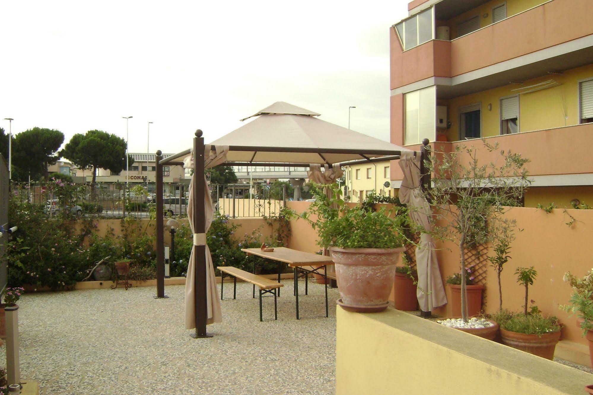 Hotel Sun&Sardinia Monserrato Exteriér fotografie