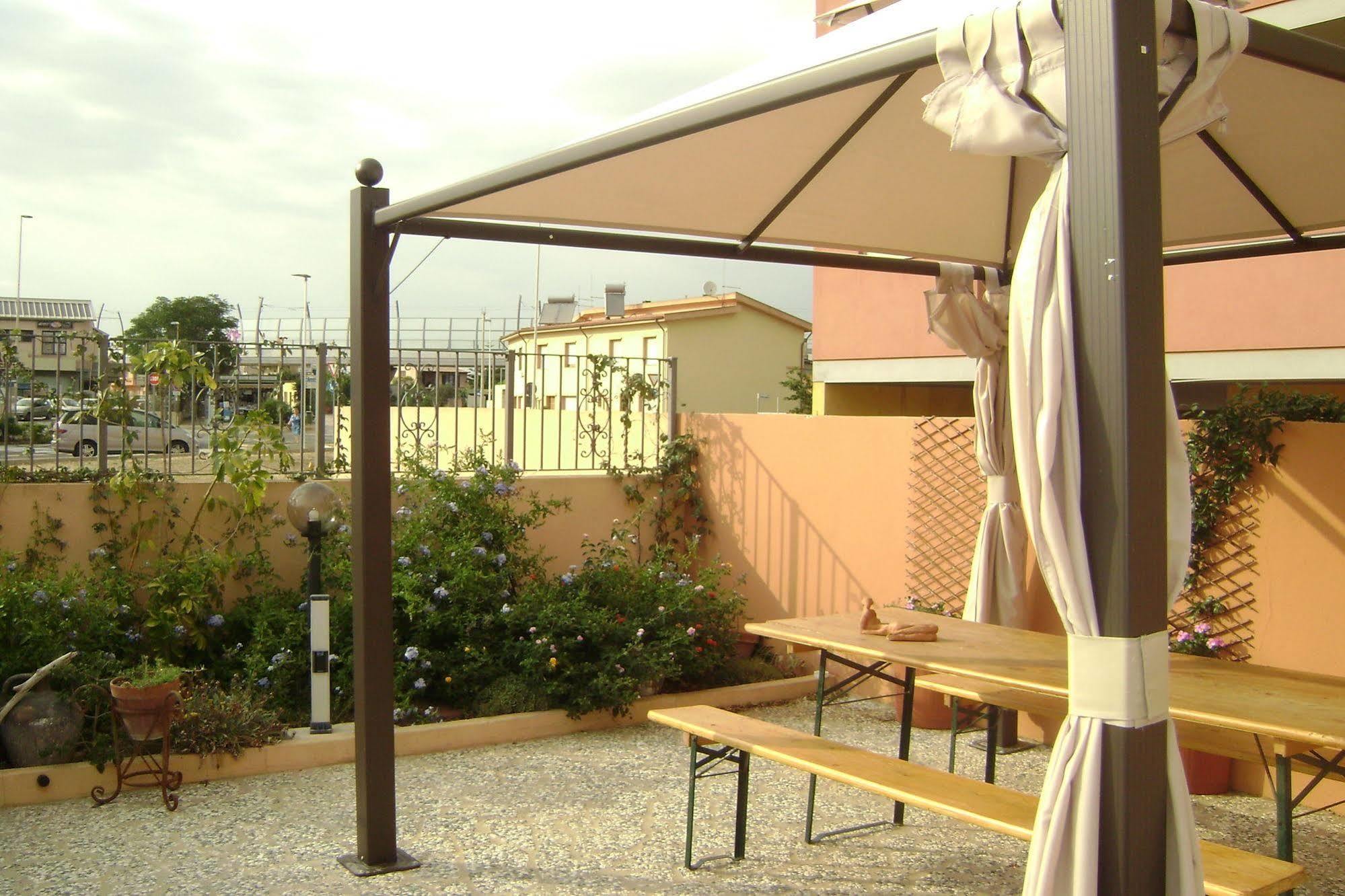 Hotel Sun&Sardinia Monserrato Exteriér fotografie